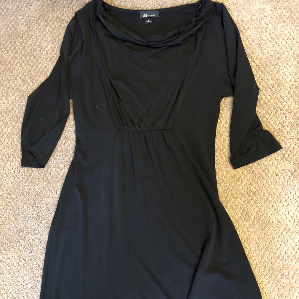 Black 3/4 sleeve dress